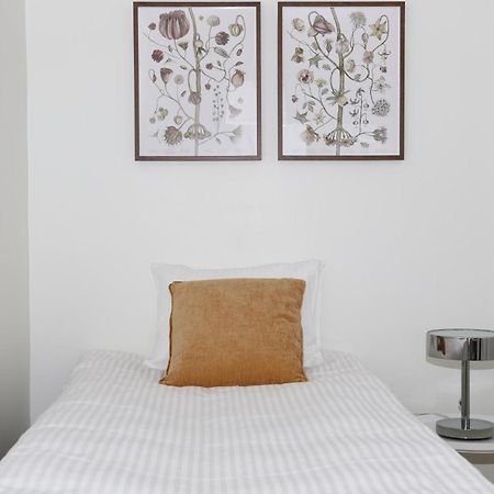 New Apartment Ounas Near All The Main Center Spots Free Public Parking โรวานิเอมิ ภายนอก รูปภาพ